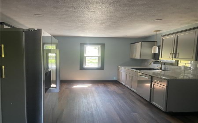 414 Argonne Dr, New Kensington, 15068, 3 Bedrooms Bedrooms, ,2.1 BathroomsBathrooms,Residential,For Sale,Argonne Dr,1758530