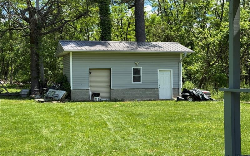 144 Scott Rd, New Salem, 15468, 1 Bedroom Bedrooms, ,1 BathroomBathrooms,Residential,For Sale,Scott Rd,1758570