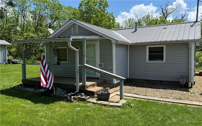 144 Scott Rd, New Salem, 15468, 1 Bedroom Bedrooms, ,1 BathroomBathrooms,Residential,For Sale,Scott Rd,1758570