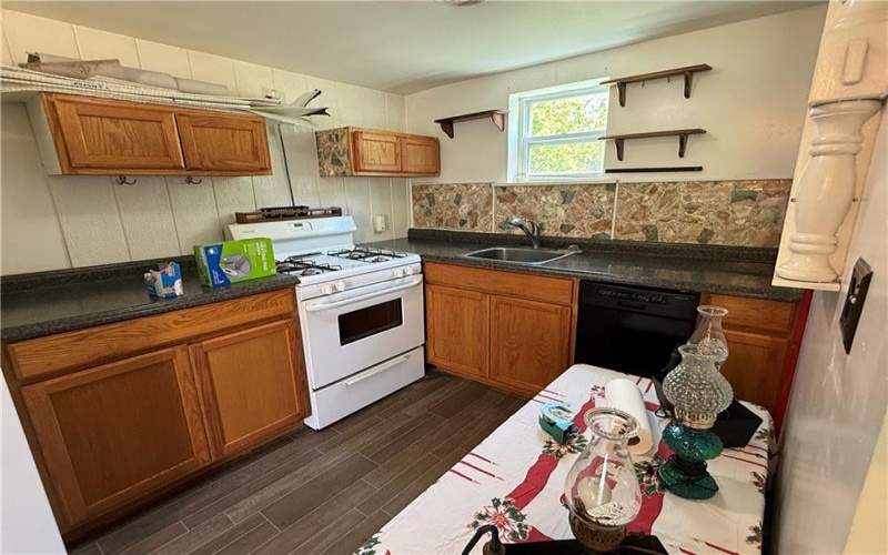 144 Scott Rd, New Salem, 15468, 1 Bedroom Bedrooms, ,1 BathroomBathrooms,Residential,For Sale,Scott Rd,1758570