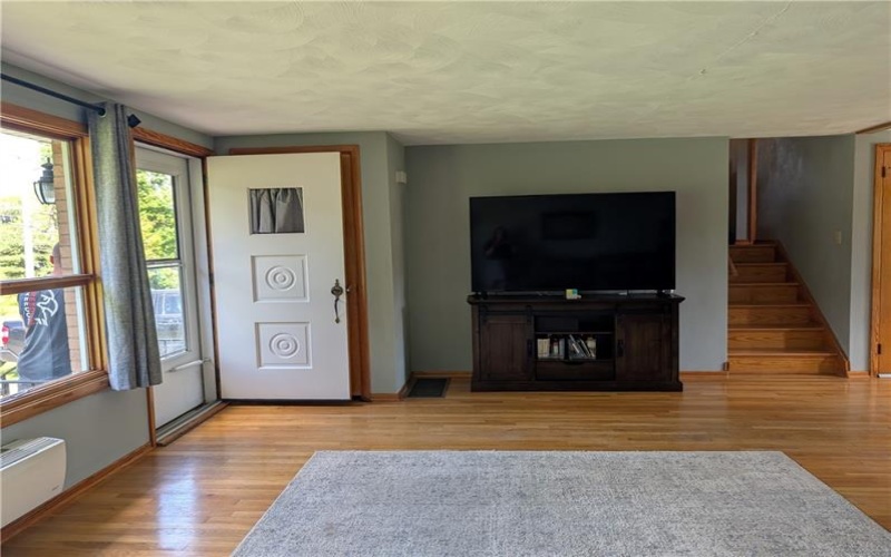 4122 Rte 130, Stahlstown, 15687, 3 Bedrooms Bedrooms, 6 Rooms Rooms,1.1 BathroomsBathrooms,Residential,For Sale,Rte 130,1758589