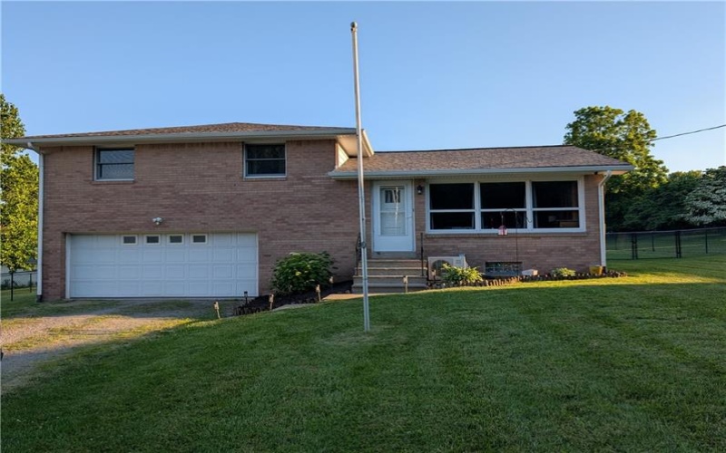 4122 Rte 130, Stahlstown, 15687, 3 Bedrooms Bedrooms, 6 Rooms Rooms,1.1 BathroomsBathrooms,Residential,For Sale,Rte 130,1758589
