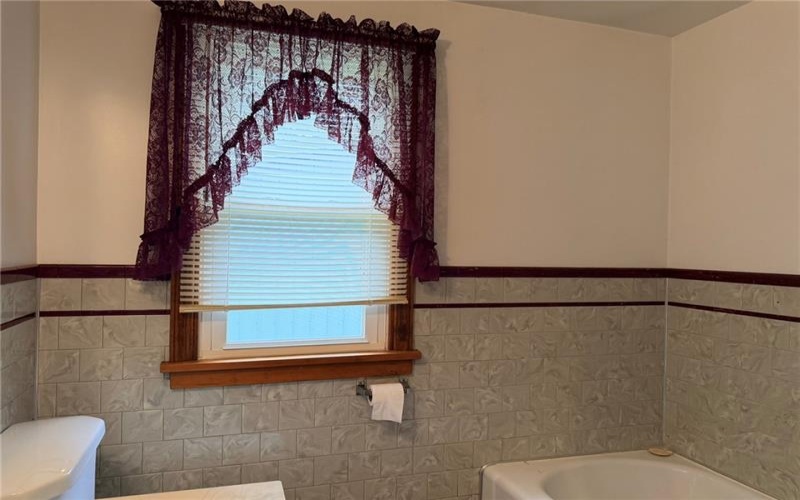 100 Kings Creek Rd, Burgettstown, 15021, 1 Bedroom Bedrooms, 4 Rooms Rooms,1 BathroomBathrooms,Residential,For Sale,Kings Creek Rd,1758590