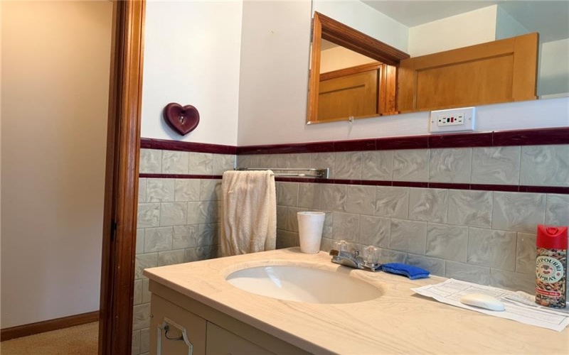 100 Kings Creek Rd, Burgettstown, 15021, 1 Bedroom Bedrooms, 4 Rooms Rooms,1 BathroomBathrooms,Residential,For Sale,Kings Creek Rd,1758590