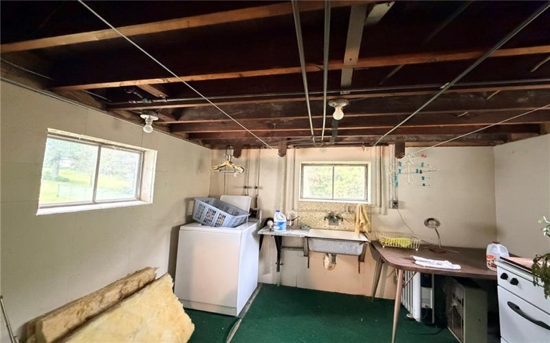 100 Kings Creek Rd, Burgettstown, 15021, 1 Bedroom Bedrooms, 4 Rooms Rooms,1 BathroomBathrooms,Residential,For Sale,Kings Creek Rd,1758590