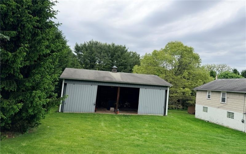 100 Kings Creek Rd, Burgettstown, 15021, 1 Bedroom Bedrooms, 4 Rooms Rooms,1 BathroomBathrooms,Residential,For Sale,Kings Creek Rd,1758590