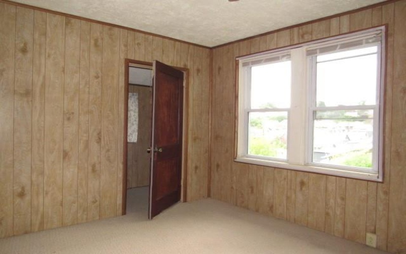 160 Tillman Avenue, Johnstown, 15905, 2 Bedrooms Bedrooms, 5 Rooms Rooms,1.1 BathroomsBathrooms,Residential,For Sale,Tillman Avenue,1758596