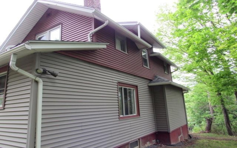 160 Tillman Avenue, Johnstown, 15905, 2 Bedrooms Bedrooms, 5 Rooms Rooms,1.1 BathroomsBathrooms,Residential,For Sale,Tillman Avenue,1758596