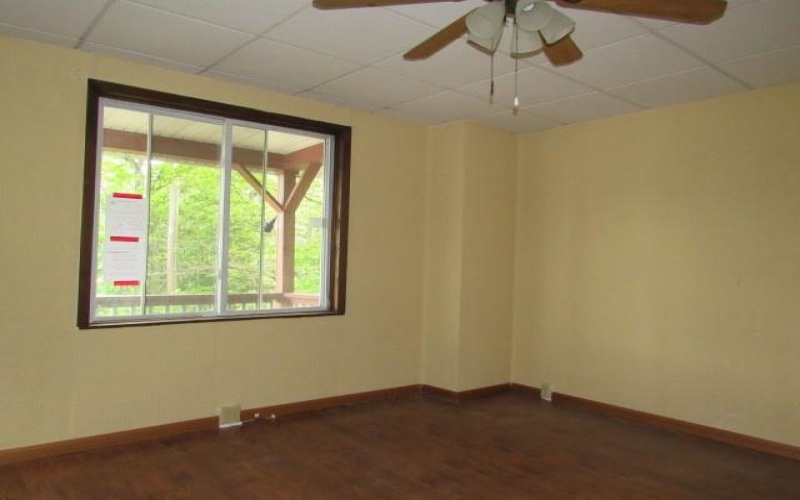160 Tillman Avenue, Johnstown, 15905, 2 Bedrooms Bedrooms, 5 Rooms Rooms,1.1 BathroomsBathrooms,Residential,For Sale,Tillman Avenue,1758596
