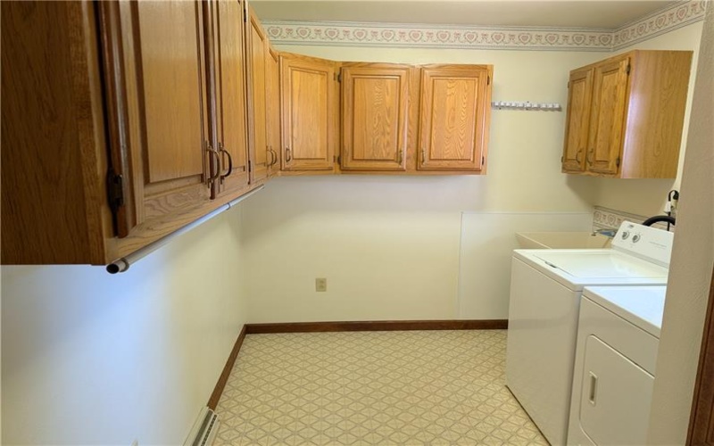 712 Belmont Street, Johnstown, 15904, 3 Bedrooms Bedrooms, 9 Rooms Rooms,2.1 BathroomsBathrooms,Residential,For Sale,Belmont Street,1758597