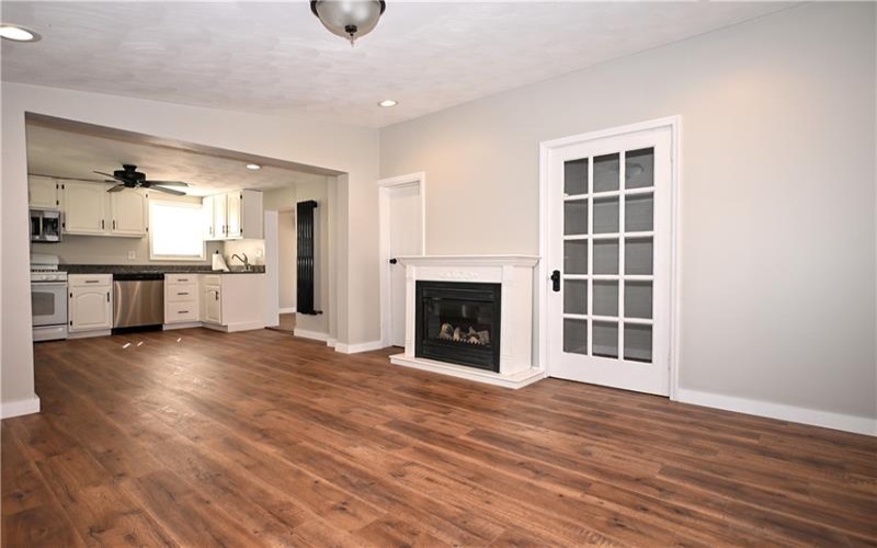 809 Franklin Ave, Connellsville, 15425, 3 Bedrooms Bedrooms, 7 Rooms Rooms,1 BathroomBathrooms,Residential,For Sale,Franklin Ave,1758610