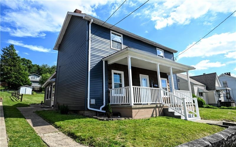 809 Franklin Ave, Connellsville, 15425, 3 Bedrooms Bedrooms, 7 Rooms Rooms,1 BathroomBathrooms,Residential,For Sale,Franklin Ave,1758610