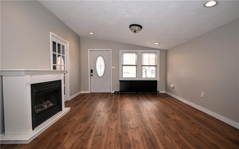 809 Franklin Ave, Connellsville, 15425, 3 Bedrooms Bedrooms, 7 Rooms Rooms,1 BathroomBathrooms,Residential,For Sale,Franklin Ave,1758610