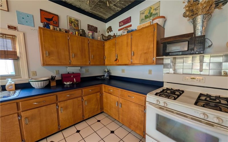 211 Wills Rd, Connellsville, 15425, 3 Bedrooms Bedrooms, ,2.1 BathroomsBathrooms,Residential,For Sale,Wills Rd,1758626