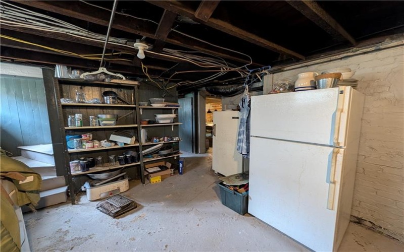 211 Wills Rd, Connellsville, 15425, 3 Bedrooms Bedrooms, ,2.1 BathroomsBathrooms,Residential,For Sale,Wills Rd,1758626