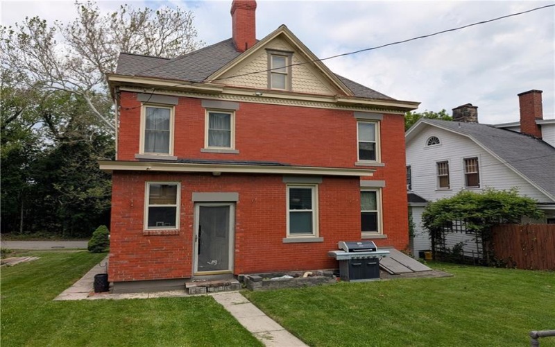 211 Wills Rd, Connellsville, 15425, 3 Bedrooms Bedrooms, ,2.1 BathroomsBathrooms,Residential,For Sale,Wills Rd,1758626