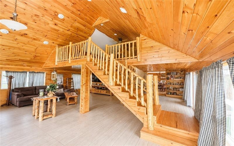 5164 Lincoln Hwy, Stoystown, 15563, 3 Bedrooms Bedrooms, ,3 BathroomsBathrooms,Residential,For Sale,Lincoln Hwy,1758470