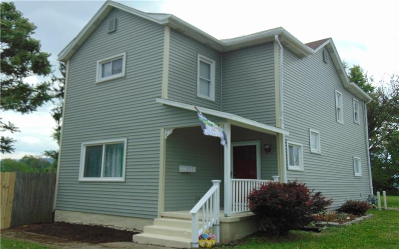 353 Derrick Ave, Uniontown, 15401, 3 Bedrooms Bedrooms, ,2 BathroomsBathrooms,Residential,For Sale,Derrick Ave,1758632