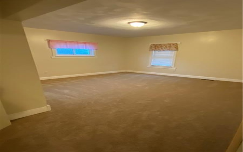 353 Derrick Ave, Uniontown, 15401, 3 Bedrooms Bedrooms, ,2 BathroomsBathrooms,Residential,For Sale,Derrick Ave,1758632