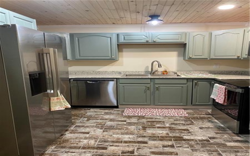 353 Derrick Ave, Uniontown, 15401, 3 Bedrooms Bedrooms, ,2 BathroomsBathrooms,Residential,For Sale,Derrick Ave,1758632