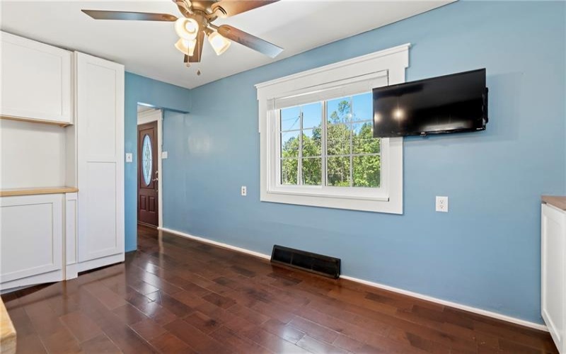 242 Hopwood Coolspring Road, Hopwood, 15445, 3 Bedrooms Bedrooms, 7 Rooms Rooms,2 BathroomsBathrooms,Residential,For Sale,Hopwood Coolspring Road,1758639