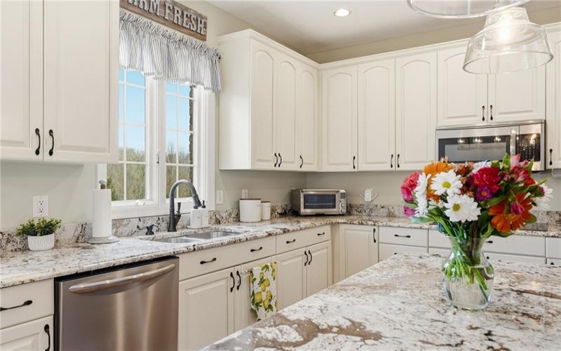 315 Fox Run Dr, Venetia, 15367, 4 Bedrooms Bedrooms, 11 Rooms Rooms,3.2 BathroomsBathrooms,Residential,For Sale,Fox Run Dr,1758647