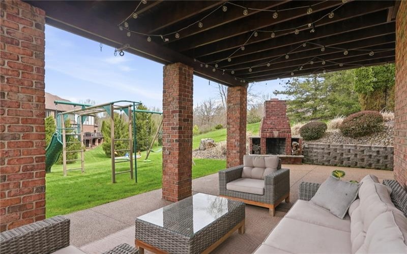 315 Fox Run Dr, Venetia, 15367, 4 Bedrooms Bedrooms, 11 Rooms Rooms,3.2 BathroomsBathrooms,Residential,For Sale,Fox Run Dr,1758647