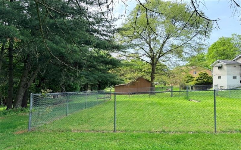 96 &100 Kings Creek Rd, Burgettstown, 15021, 4 Bedrooms Bedrooms, ,Farm-acreage-lot,For Sale,5 out buildings,Kings Creek Rd,1758696