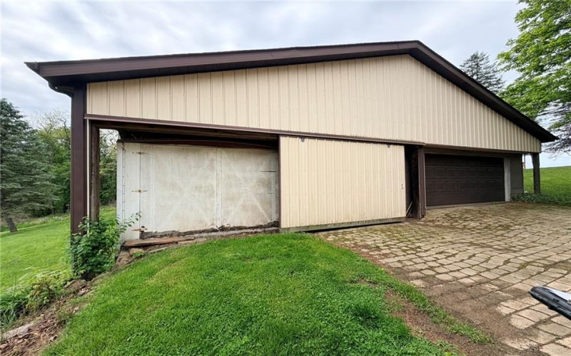 96 &100 Kings Creek Rd, Burgettstown, 15021, 4 Bedrooms Bedrooms, ,Farm-acreage-lot,For Sale,5 out buildings,Kings Creek Rd,1758696