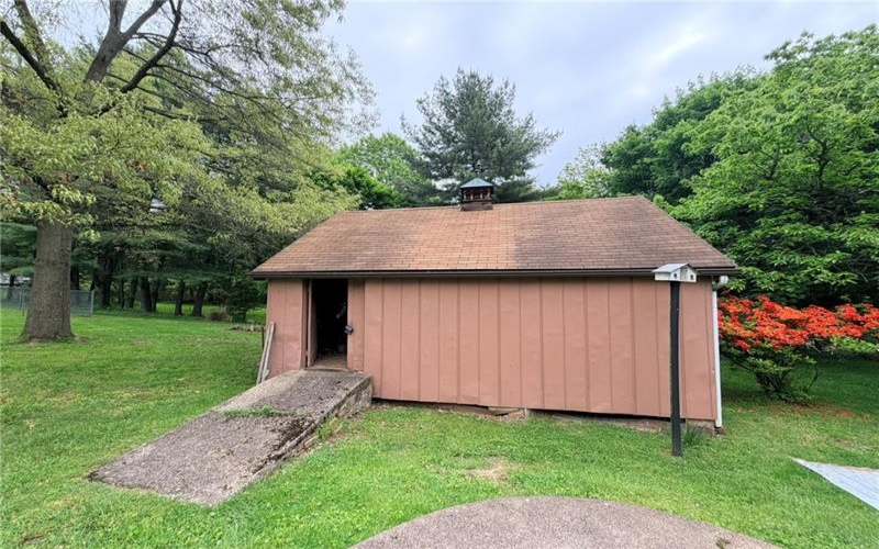 96 &100 Kings Creek Rd, Burgettstown, 15021, 4 Bedrooms Bedrooms, ,Farm-acreage-lot,For Sale,5 out buildings,Kings Creek Rd,1758696