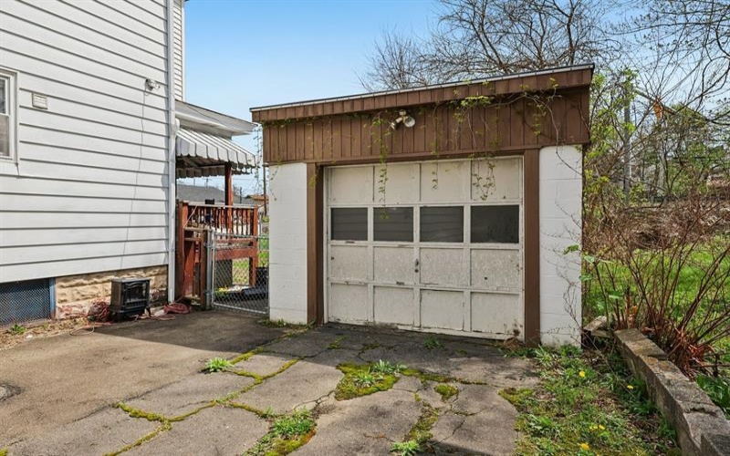 2112 Keystone AVENUE, Greensburg, 15601, 3 Bedrooms Bedrooms, 7 Rooms Rooms,1.1 BathroomsBathrooms,Residential,For Sale,Keystone,1749204