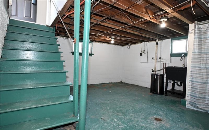 620 Eleanor Ave, Scottdale, 15683, 3 Bedrooms Bedrooms, 7 Rooms Rooms,1 BathroomBathrooms,Residential,For Sale,Eleanor Ave,1758770