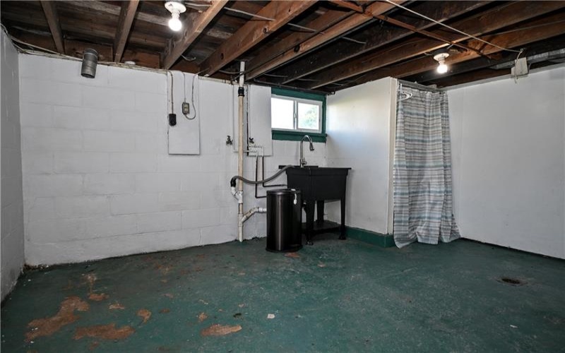 620 Eleanor Ave, Scottdale, 15683, 3 Bedrooms Bedrooms, 7 Rooms Rooms,1 BathroomBathrooms,Residential,For Sale,Eleanor Ave,1758770