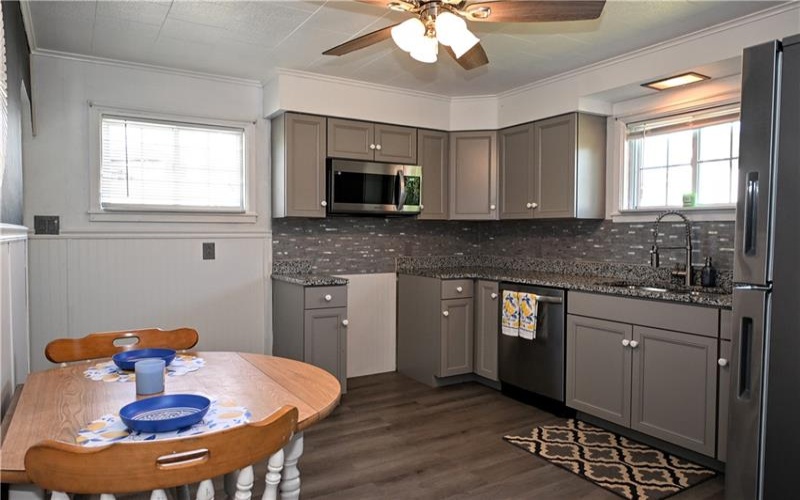 620 Eleanor Ave, Scottdale, 15683, 3 Bedrooms Bedrooms, 7 Rooms Rooms,1 BathroomBathrooms,Residential,For Sale,Eleanor Ave,1758770