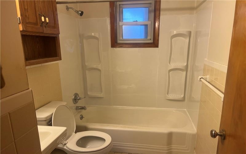 1020 Poe St, Vandergrift, 15690, 3 Bedrooms Bedrooms, ,Residential,For Sale,Poe St,1735970
