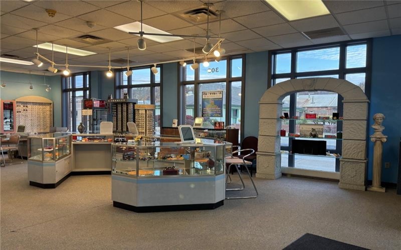 305 McKean Avenue, Charleroi, 15022, ,Commercial-industrial-business,For Sale,McKean Avenue,1754470