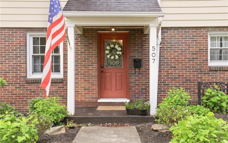 507 Diamond Boulevard, Johnstown, 15905, 4 Bedrooms Bedrooms, ,2 BathroomsBathrooms,Residential,For Sale,Diamond Boulevard,1758729