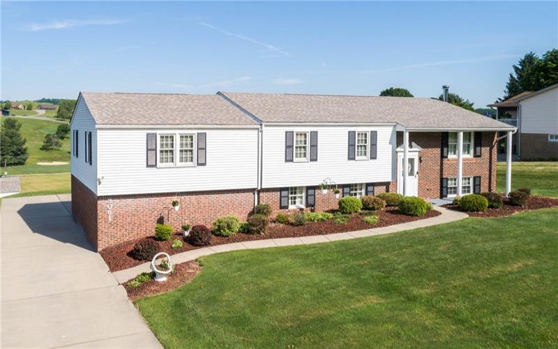3061 Dividend Dr, Washington, 15301, 4 Bedrooms Bedrooms, 12 Rooms Rooms,2.1 BathroomsBathrooms,Residential,For Sale,Dividend Dr,1758804