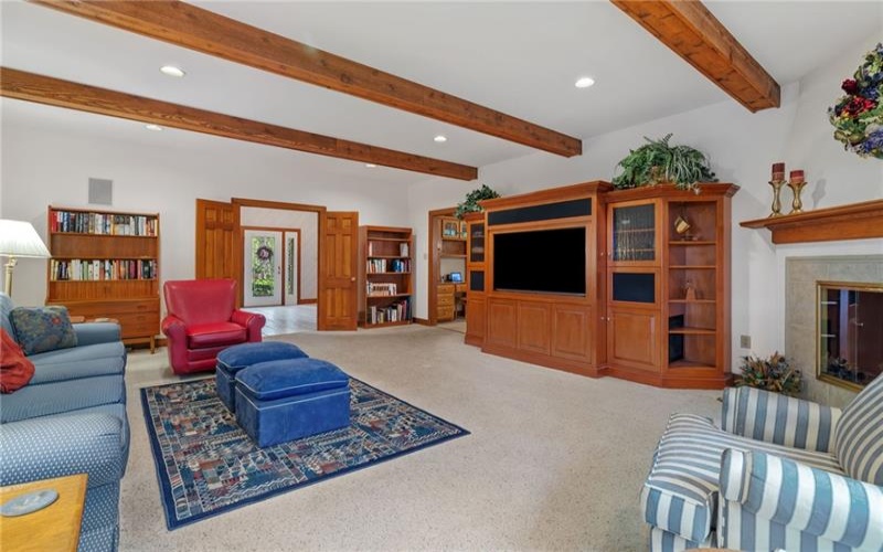 102 Brandywine Dr, Canonsburg, 15317, 4 Bedrooms Bedrooms, 14 Rooms Rooms,4.1 BathroomsBathrooms,Residential,For Sale,Brandywine Dr,1758844