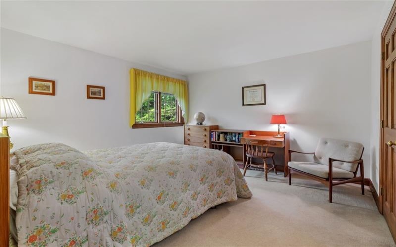 102 Brandywine Dr, Canonsburg, 15317, 4 Bedrooms Bedrooms, 14 Rooms Rooms,4.1 BathroomsBathrooms,Residential,For Sale,Brandywine Dr,1758844