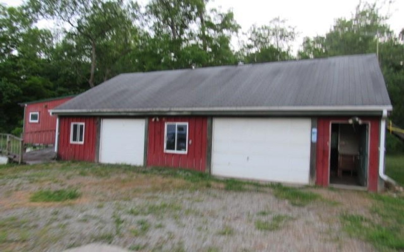 215 Hillview Lane, Melcroft, 15462, 3 Bedrooms Bedrooms, 6 Rooms Rooms,2 BathroomsBathrooms,Residential,For Sale,Hillview Lane,1758925