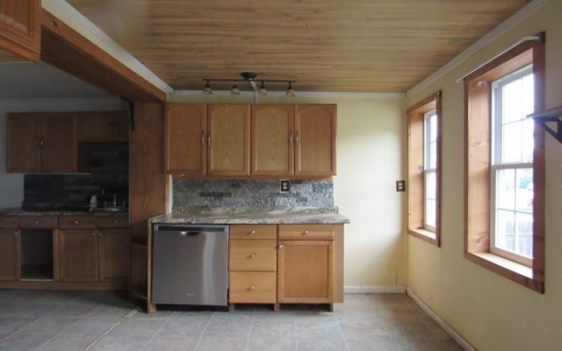 215 Hillview Lane, Melcroft, 15462, 3 Bedrooms Bedrooms, 6 Rooms Rooms,2 BathroomsBathrooms,Residential,For Sale,Hillview Lane,1758925