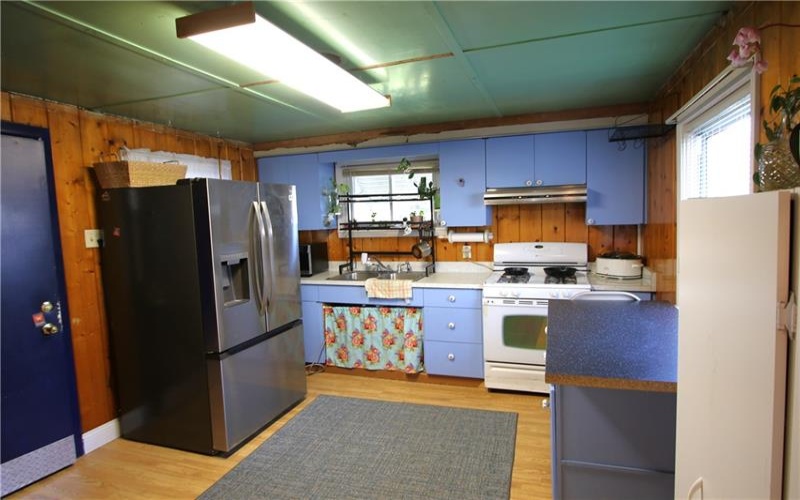 102 10th St, Monongahela, 15063, 3 Bedrooms Bedrooms, 9 Rooms Rooms,1.1 BathroomsBathrooms,Residential,For Sale,10th St,1740602