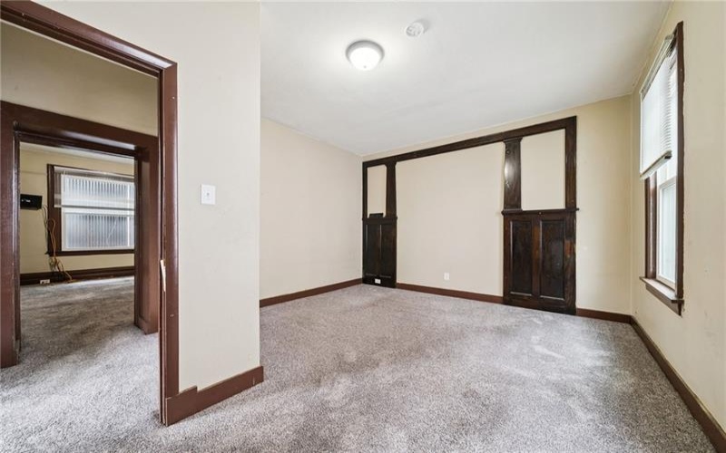 406 WASHINGTON AVE, CHARLEROI, 15022, 8 Bedrooms Bedrooms, 11 Rooms Rooms,2 BathroomsBathrooms,Residential,For Sale,WASHINGTON AVE,1744516