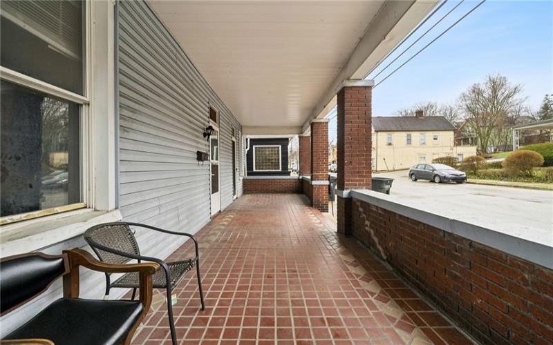 406 WASHINGTON AVE, CHARLEROI, 15022, 8 Bedrooms Bedrooms, 11 Rooms Rooms,2 BathroomsBathrooms,Residential,For Sale,WASHINGTON AVE,1744516