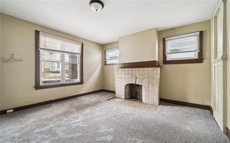 406 WASHINGTON AVE, CHARLEROI, 15022, 8 Bedrooms Bedrooms, 11 Rooms Rooms,2 BathroomsBathrooms,Residential,For Sale,WASHINGTON AVE,1744516