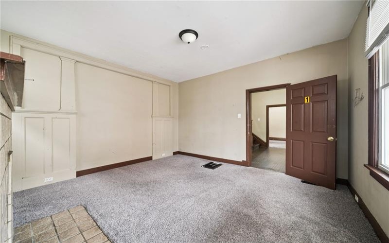 406 WASHINGTON AVE, CHARLEROI, 15022, 8 Bedrooms Bedrooms, 11 Rooms Rooms,2 BathroomsBathrooms,Residential,For Sale,WASHINGTON AVE,1744516