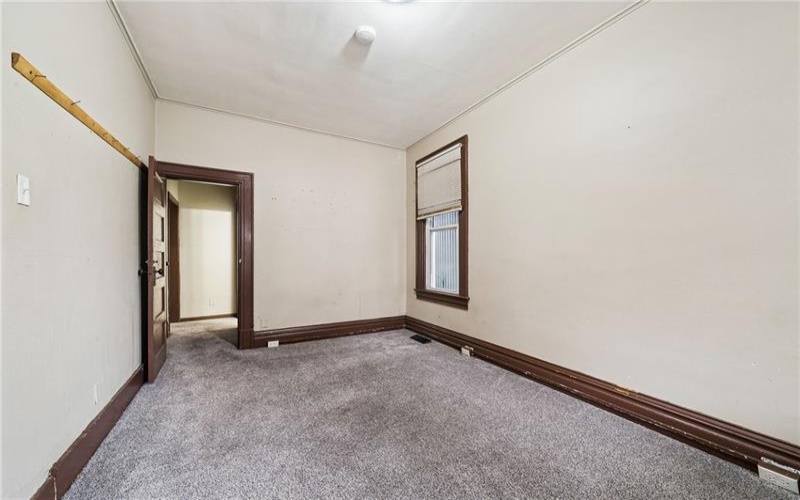 406 WASHINGTON AVE, CHARLEROI, 15022, 8 Bedrooms Bedrooms, 11 Rooms Rooms,2 BathroomsBathrooms,Residential,For Sale,WASHINGTON AVE,1744516