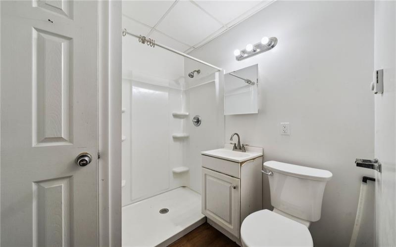 406 WASHINGTON AVE, CHARLEROI, 15022, 8 Bedrooms Bedrooms, 11 Rooms Rooms,2 BathroomsBathrooms,Residential,For Sale,WASHINGTON AVE,1744516