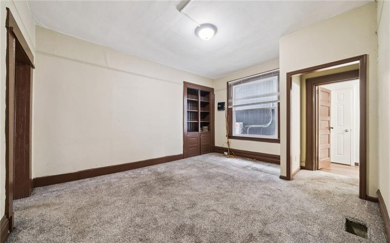 406 WASHINGTON AVE, CHARLEROI, 15022, 8 Bedrooms Bedrooms, 11 Rooms Rooms,2 BathroomsBathrooms,Residential,For Sale,WASHINGTON AVE,1744516